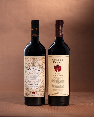 2 wines _Dark